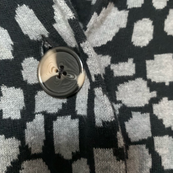 Bobeau asymmetrical one button cardigan . - Picture 5 of 5